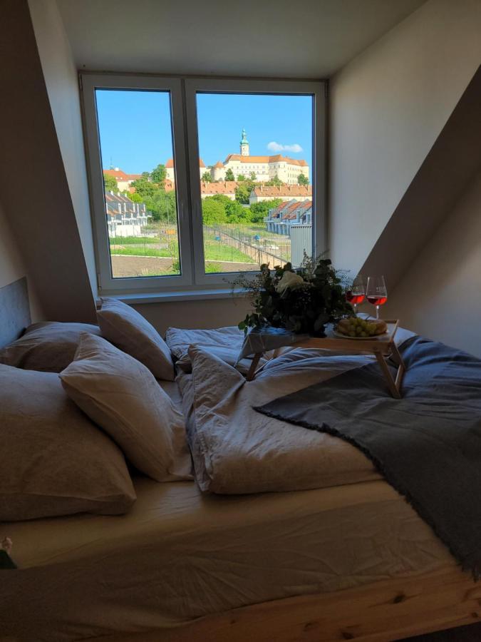 Zamek Na Dlani Mikulov Apartment Exterior foto
