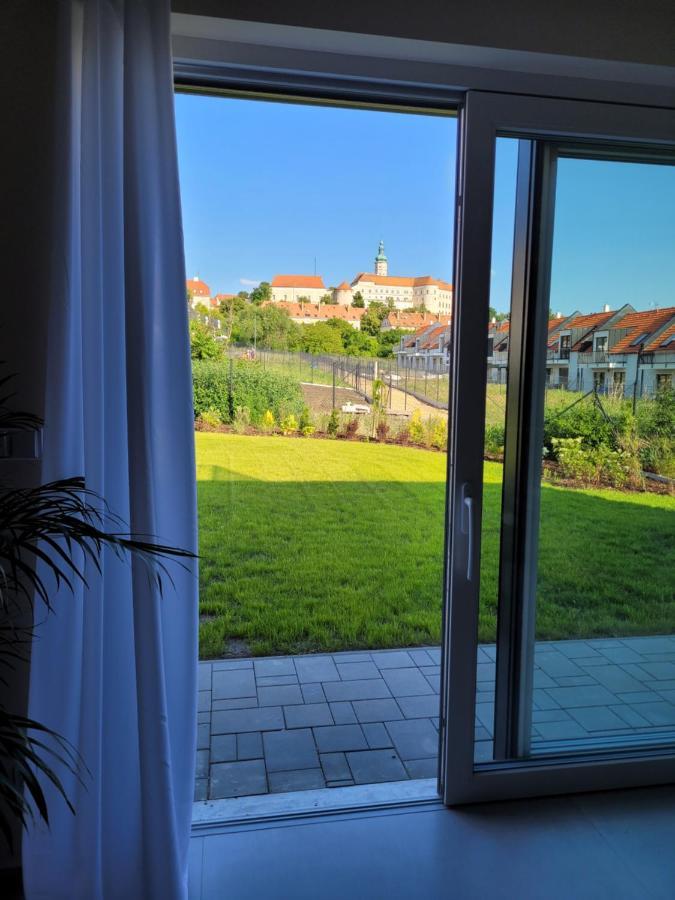 Zamek Na Dlani Mikulov Apartment Exterior foto